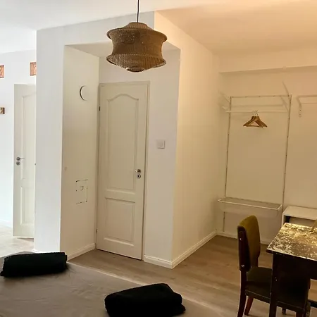 Wildrose Semesterbostad *