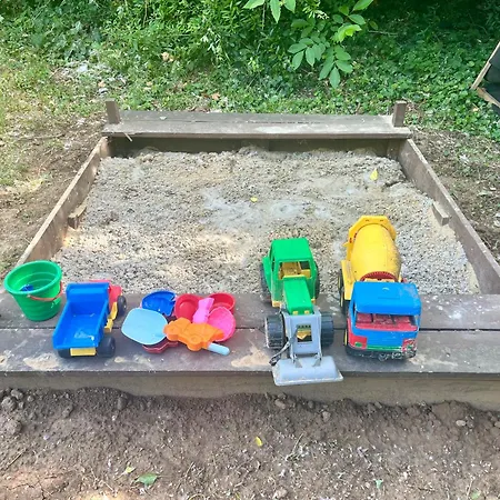 Semesterbostad Wildrose Badacsonytomaj