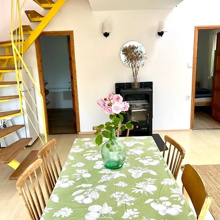 Semesterbostad Wildrose