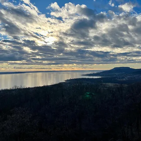 Semesterbostad Wildrose