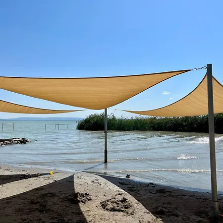 Wildrose Semesterbostad Badacsonytomaj